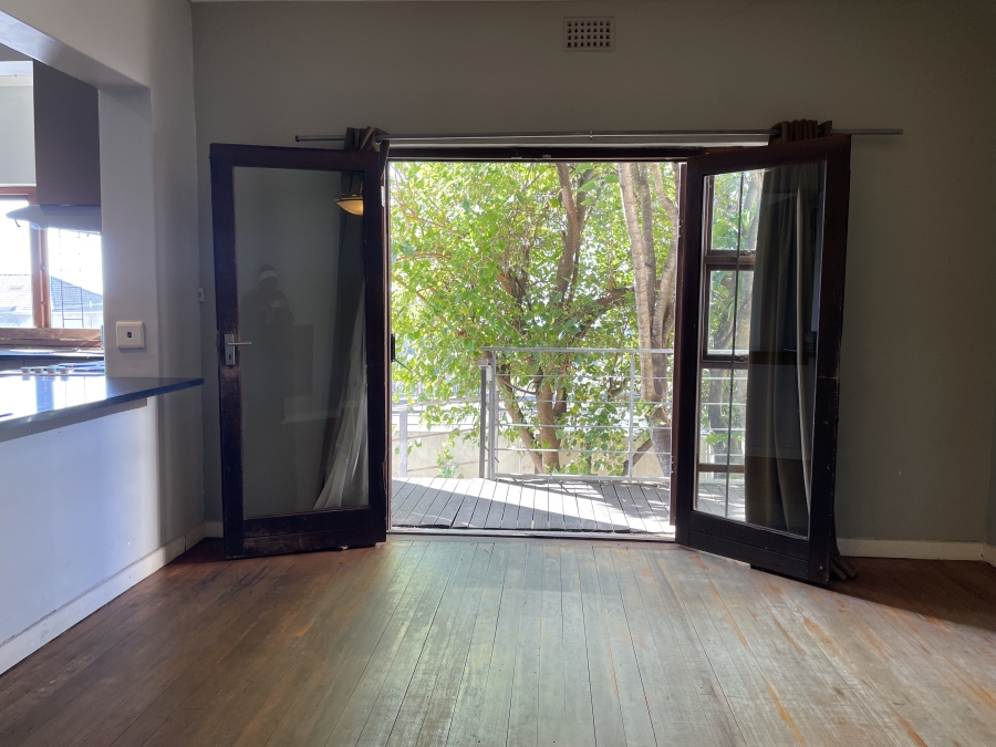 To Let 3 Bedroom Property for Rent in Vredehoek Western Cape